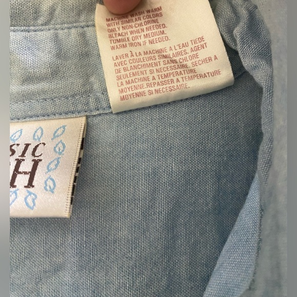 Winnie The Pooh Disney Shirt Women’s  S/M P/M Blue Demin Button Down Flaw Shown - Picture 4 of 10